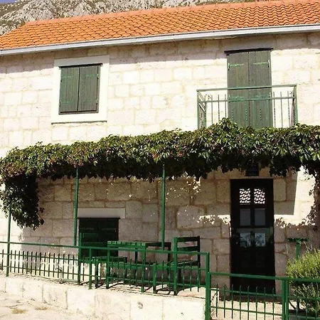 Seljacka Kuca Отель Гата