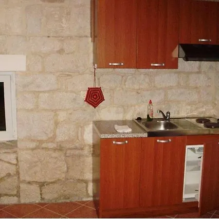 Seljacka Kuca Гата