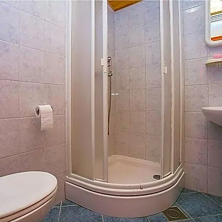 Seljacka Kuca Szálloda Gata